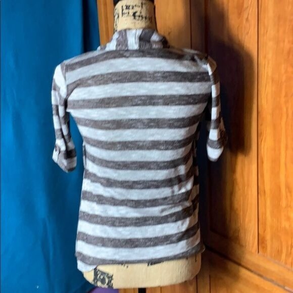 BCX Layered Top  XS USA White Build in Shirt with Gray 2 Tone Cover Shirt - Picture 5 of 9